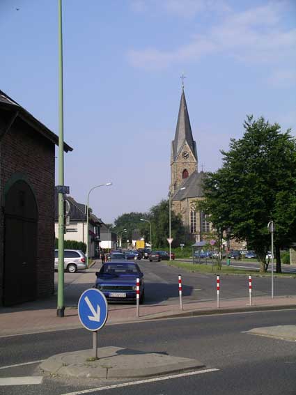 Blick in die Kirchstrasse neu